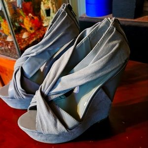 Diva Lounge Grey Sued Wedge Shoe